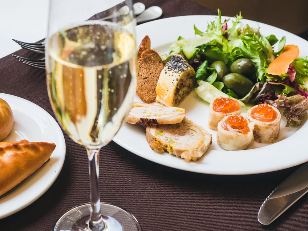 Sparkling Wine Complements Every Dish